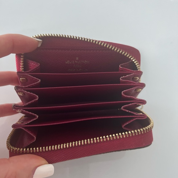 Louis Vuitton wallet - Picture 3 of 5